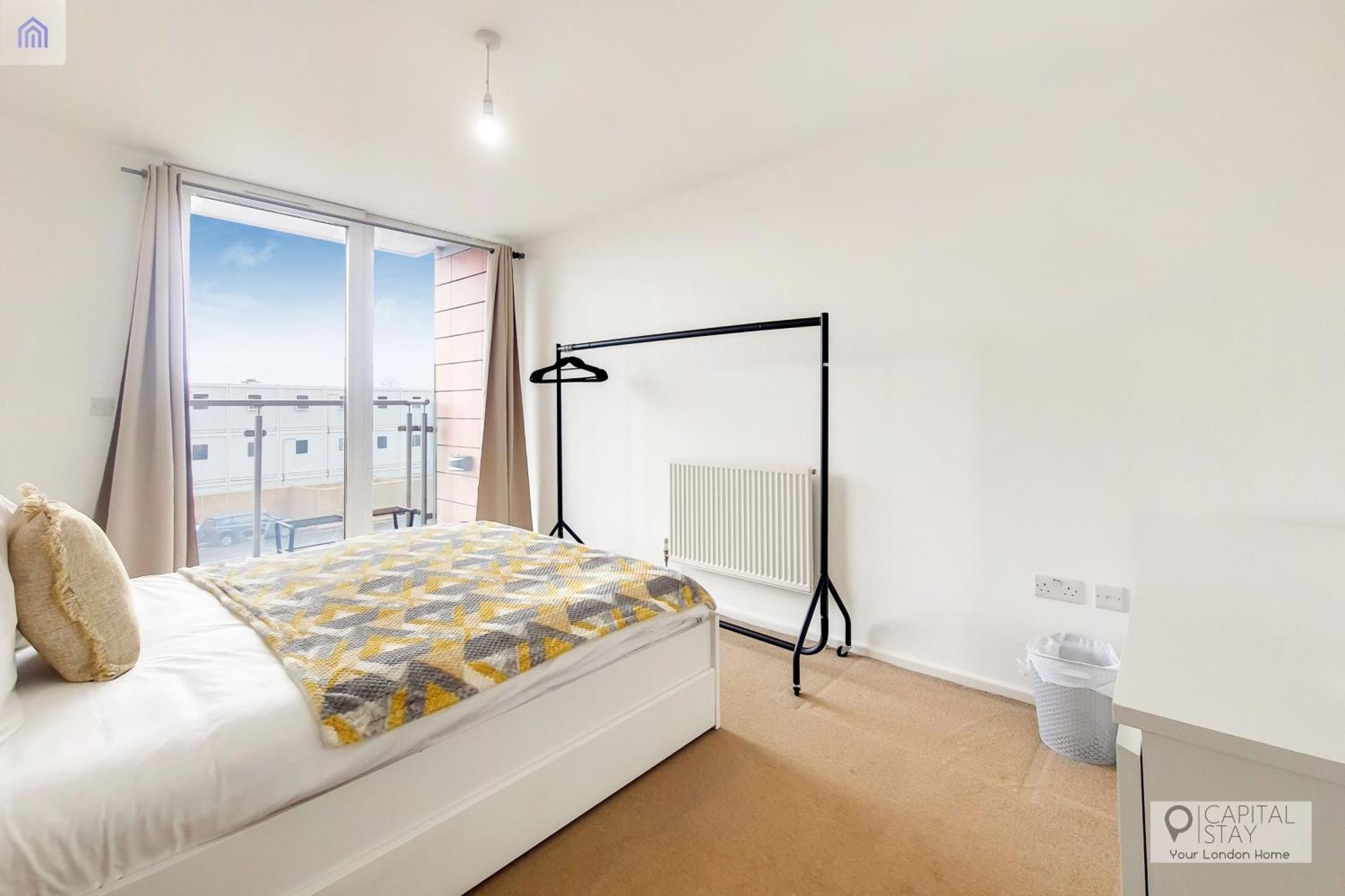 Fully Serviced Two Bed Apartment By Excel & O2 Лондон Экстерьер фото